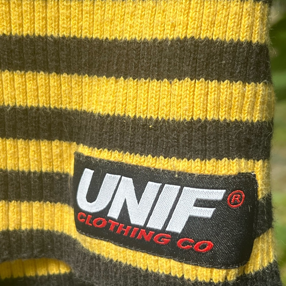 Rare UNIF Crop Sweater - Picture 4 of 6